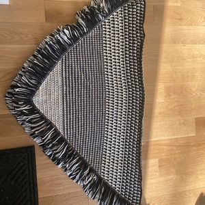 Rebecca minkoff shall scarf. Super warm.